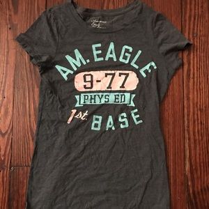 American Eagle Graphic tshirt Size Medium